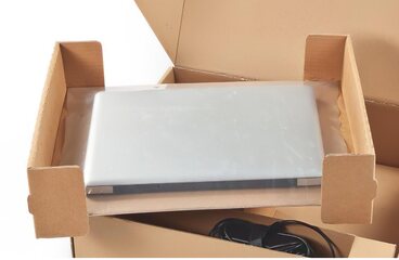 Preview: ColomPac Fixtray für 17" Notebook inkl. Versandkarton mit Selbstklebeverschluss & Aufreißfaden braun