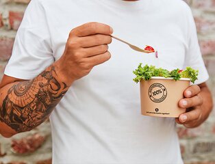 Preview: VEPATIM 25 Suppenbecher ToGo Verpackung aus Karton 450ml Ø11.5cm bis 100°C