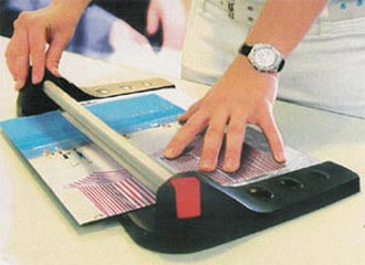 Preview: 1x PAVO Rollenschneider für A3 mit Metall-Arbeitsplatte und Größenskalierung